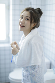 神女峰下的迷雾
